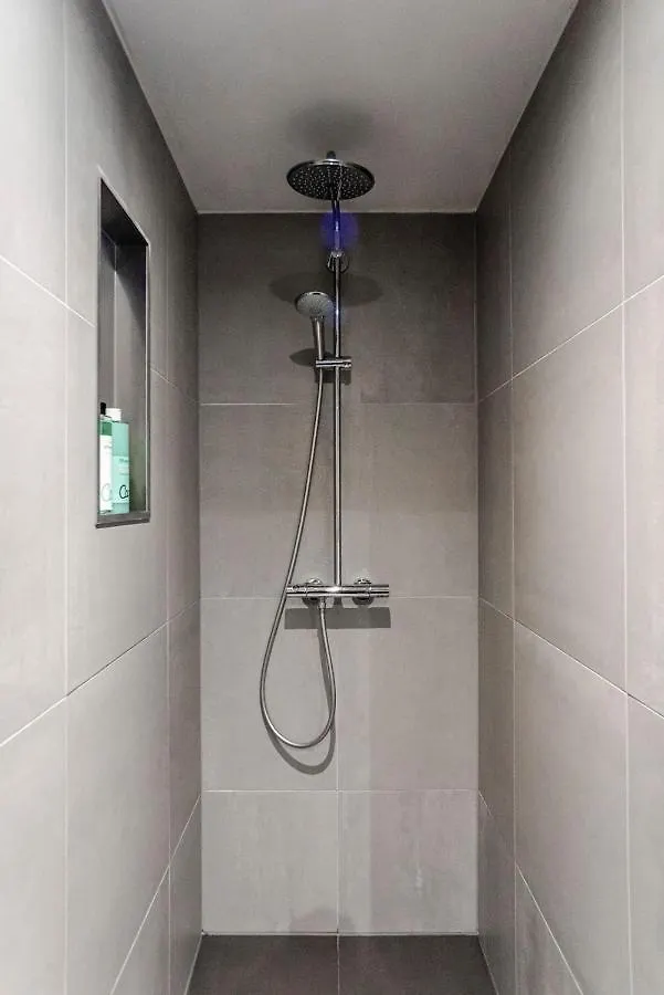 Thinium Suite Зандфорт